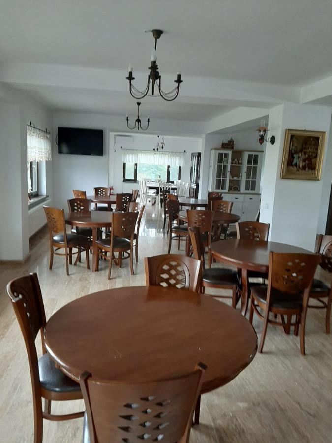 Complex Transalpina Hotel Aninisu din Vale Exterior photo